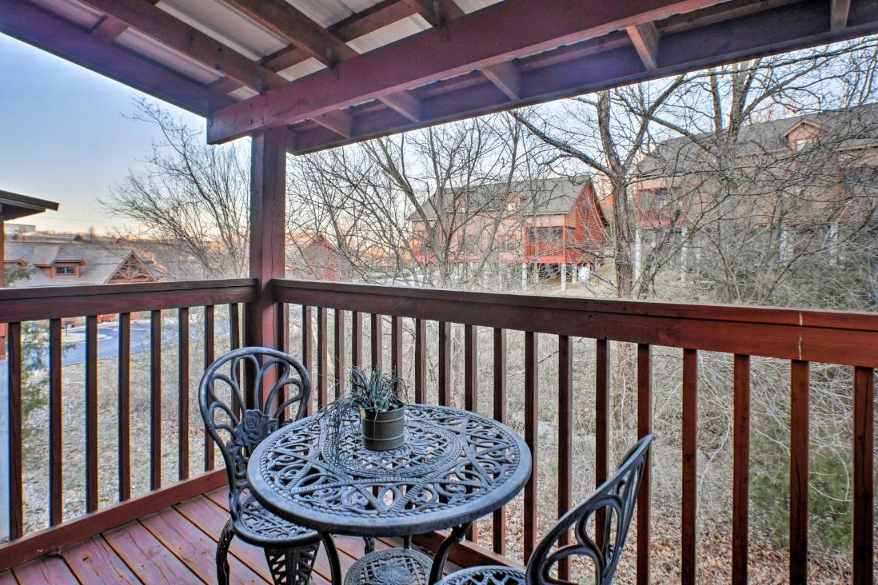 Cabin-Style Studio Right Off The Branson Strip! Apartment Exterior foto