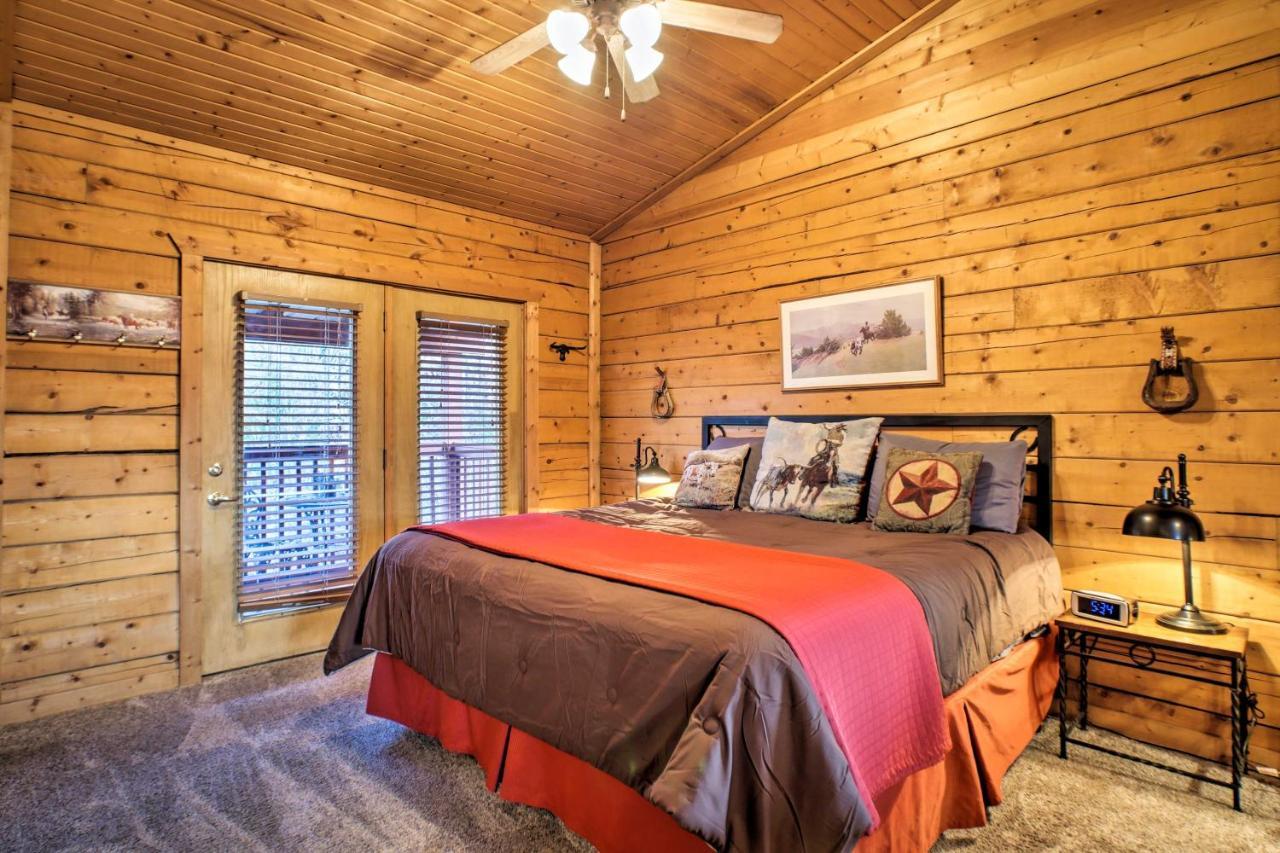 Cabin-Style Studio Right Off The Branson Strip! Apartment Exterior foto