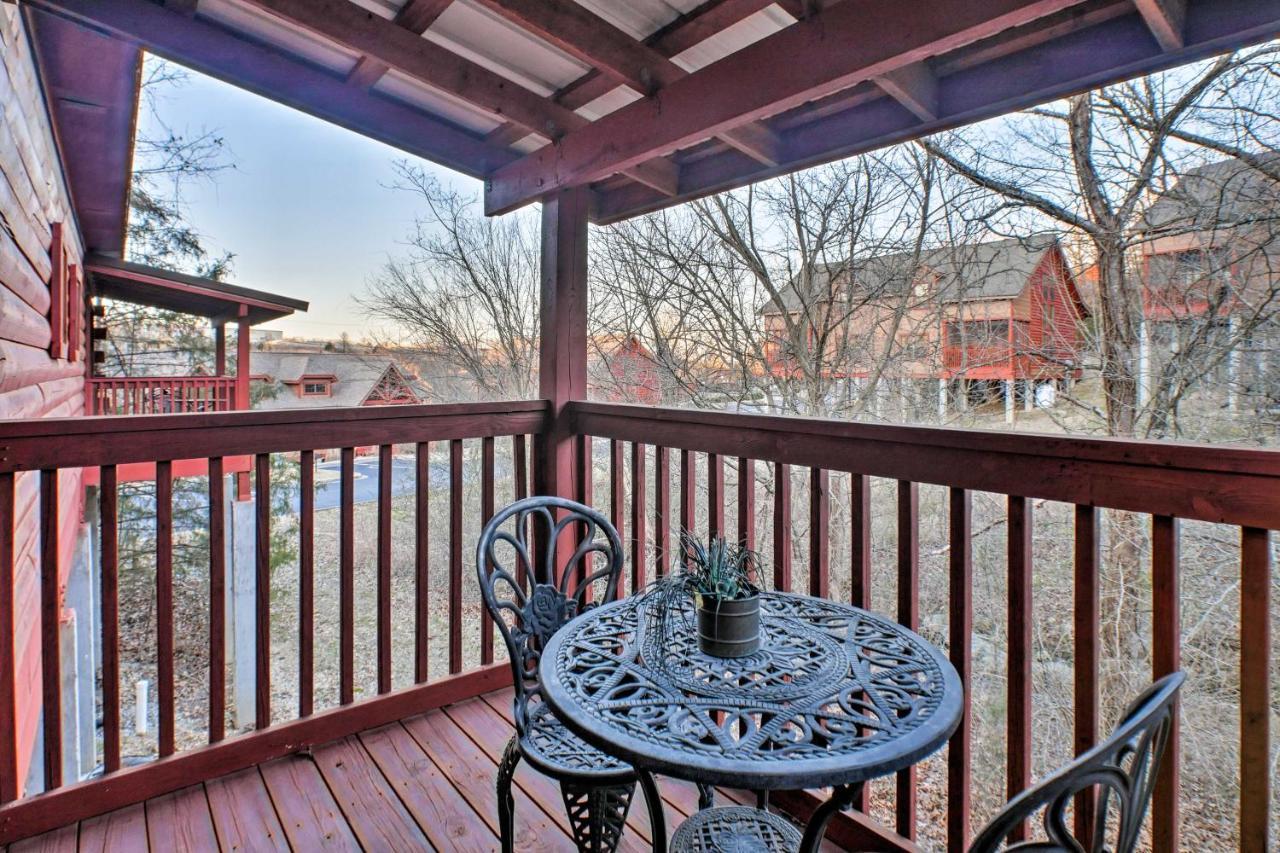 Cabin-Style Studio Right Off The Branson Strip! Apartment Exterior foto